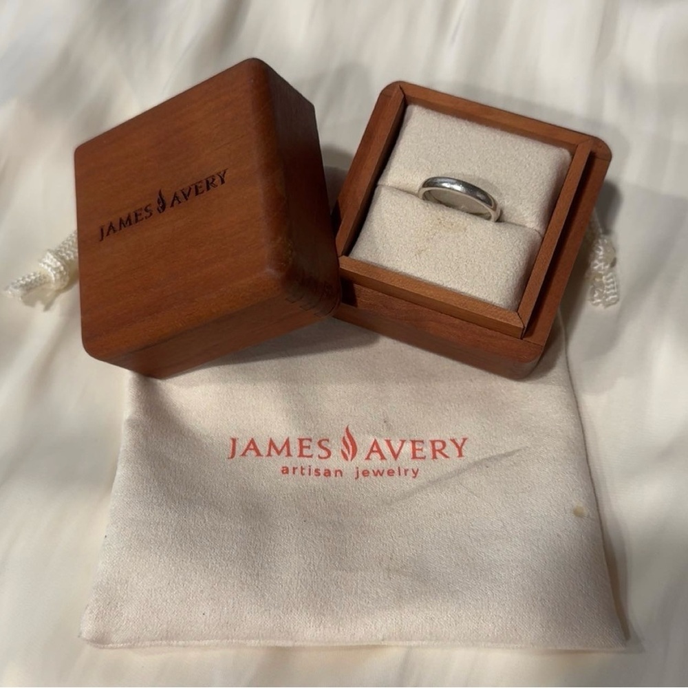 !!!!SOLD!!!! James Avery Forever Wedding Ring